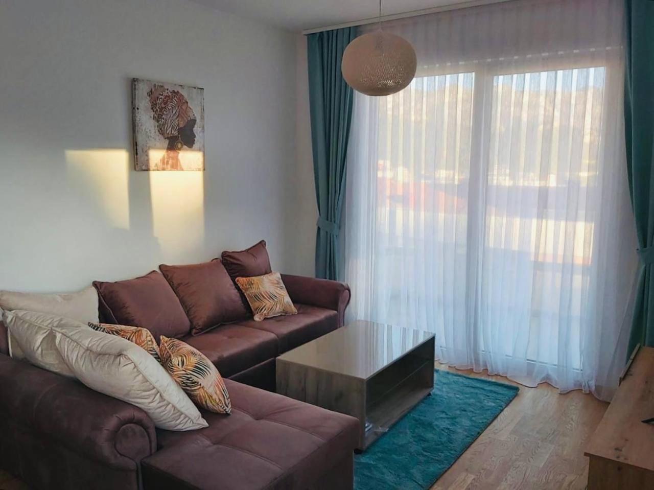 Wow Apartman Becici エクステリア 写真