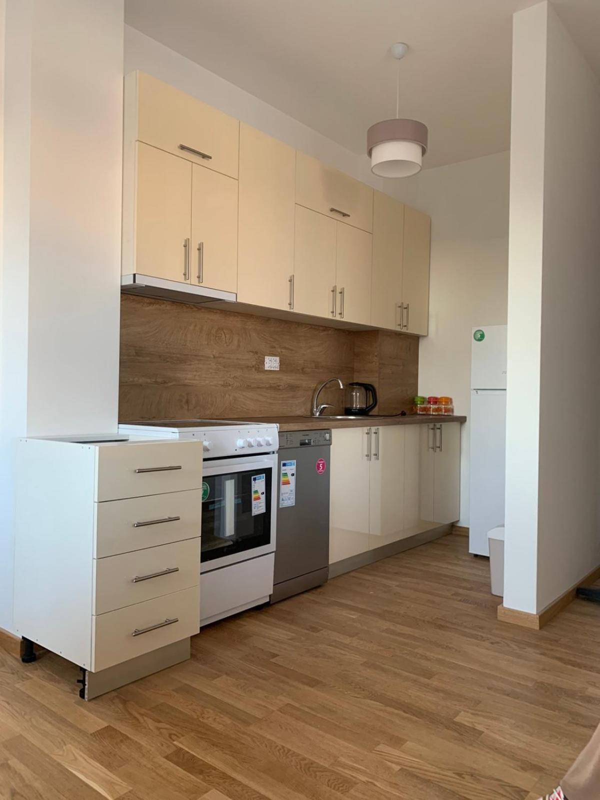 Wow Apartman Becici エクステリア 写真