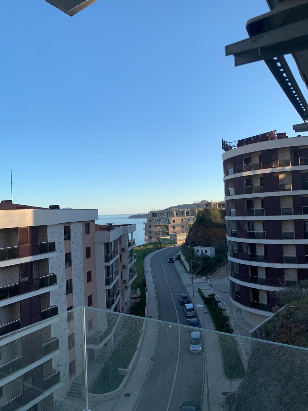 Wow Apartman Becici エクステリア 写真